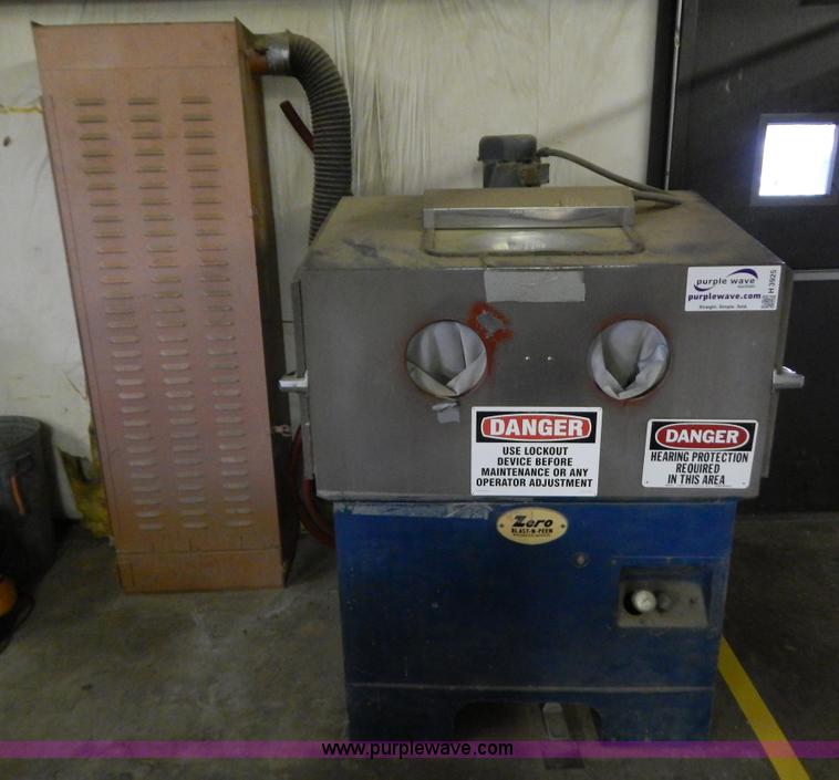 image for item H3925 Zero B-300-F bead blasting cabinet and filter