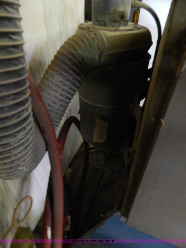 image for item H3925 Zero B-300-F bead blasting cabinet and filter