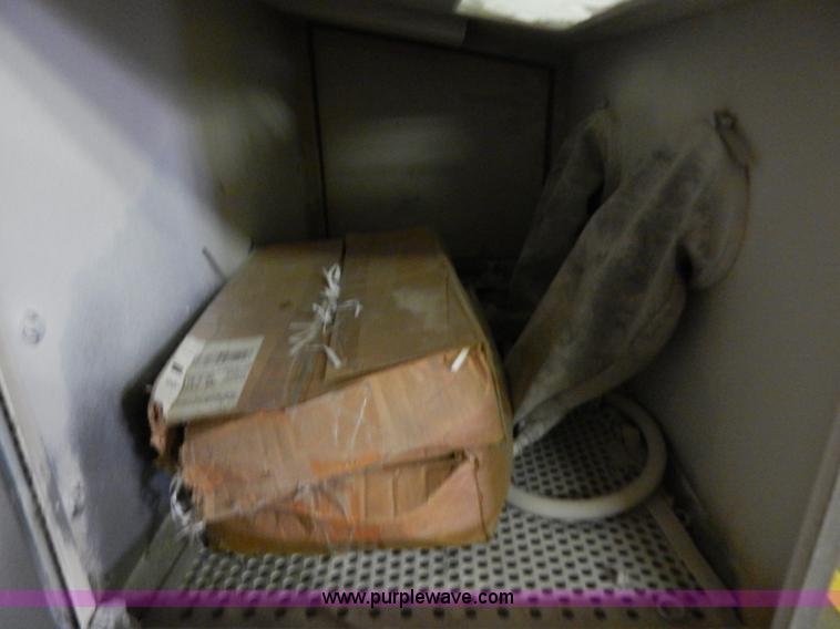 image for item H3925 Zero B-300-F bead blasting cabinet and filter