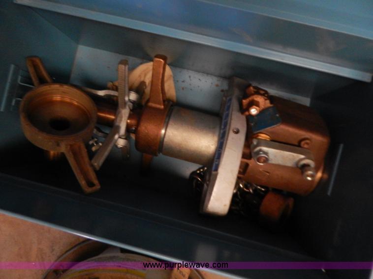 image for item H3928 Mueller B-101 drilling and taping machine