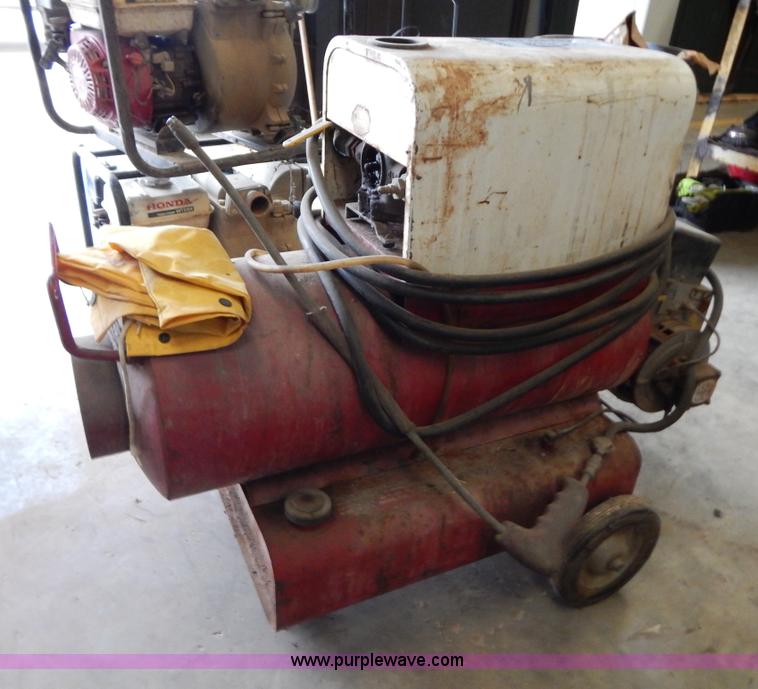 image for item H3933 Electro-Magic 2500D pressure washer