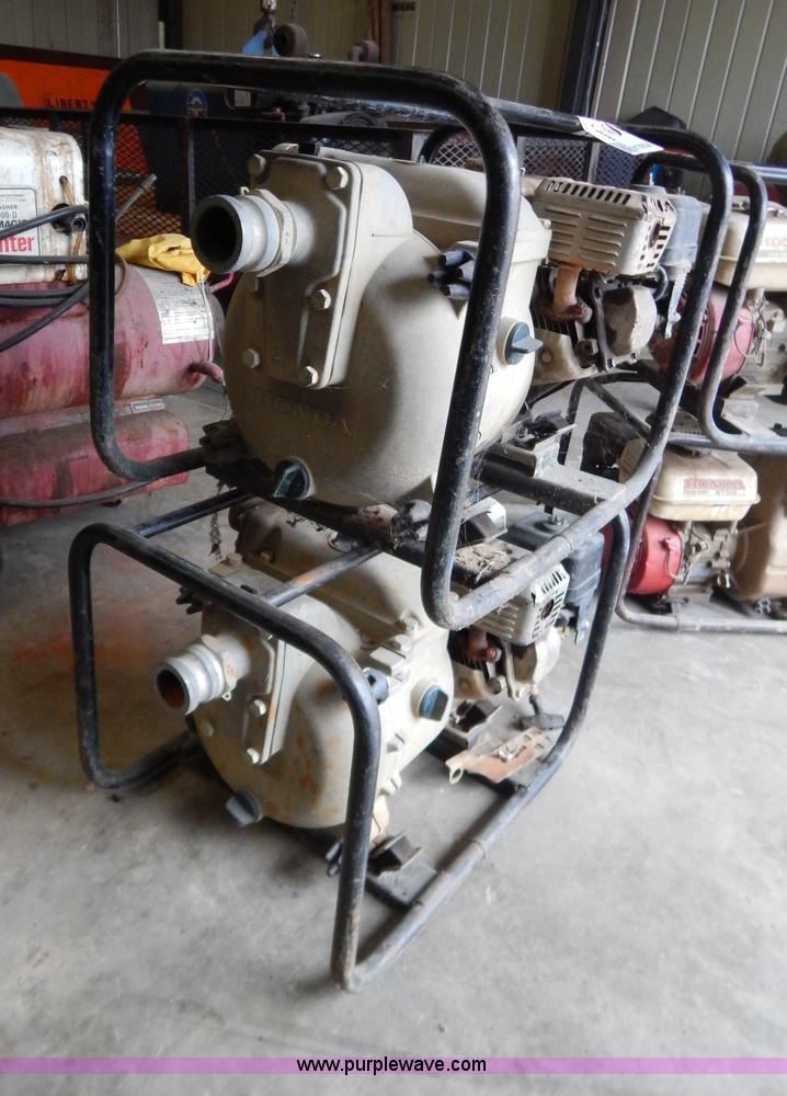 image for item H3934 (2) Honda WT20X trash pumps