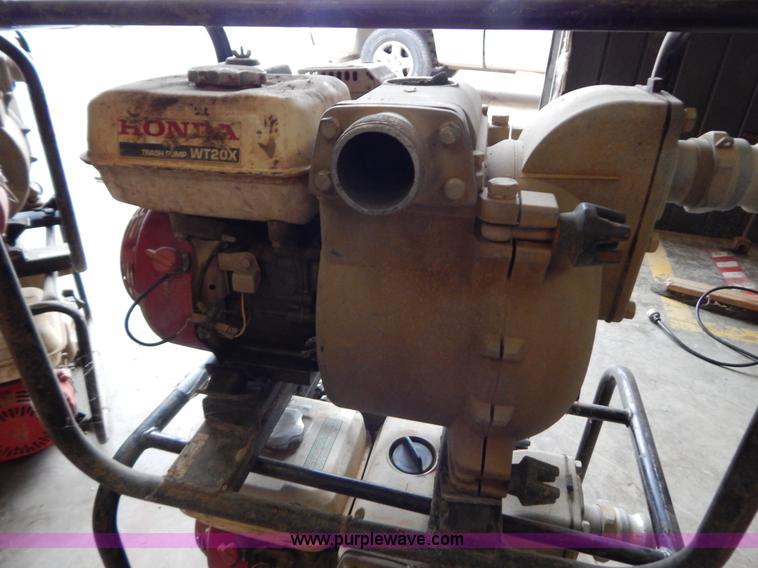 image for item H3934 (2) Honda WT20X trash pumps