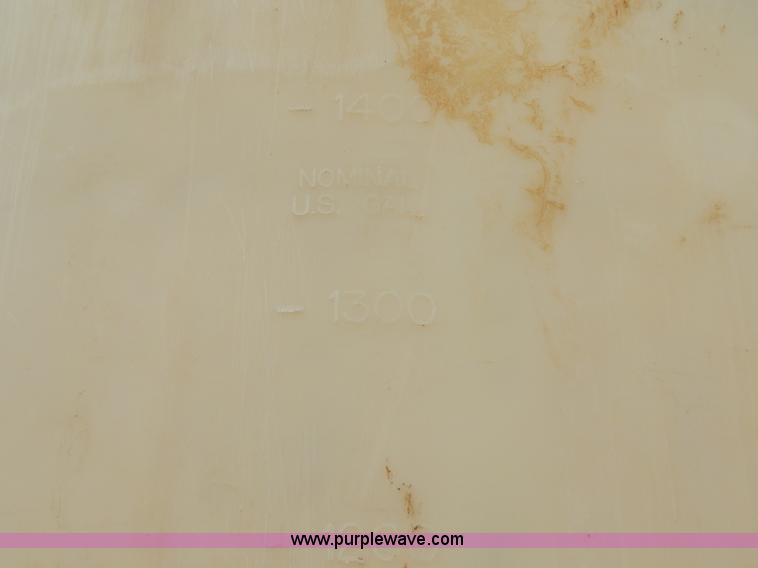 image for item H3937 Approximately 1,400 gallon poly tnak