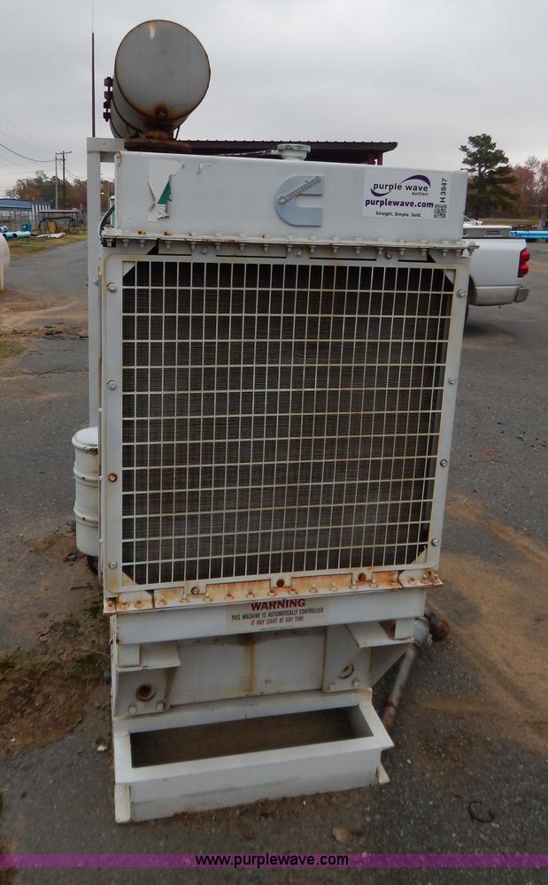 image for item H3947 Cummins natural gas pump engine