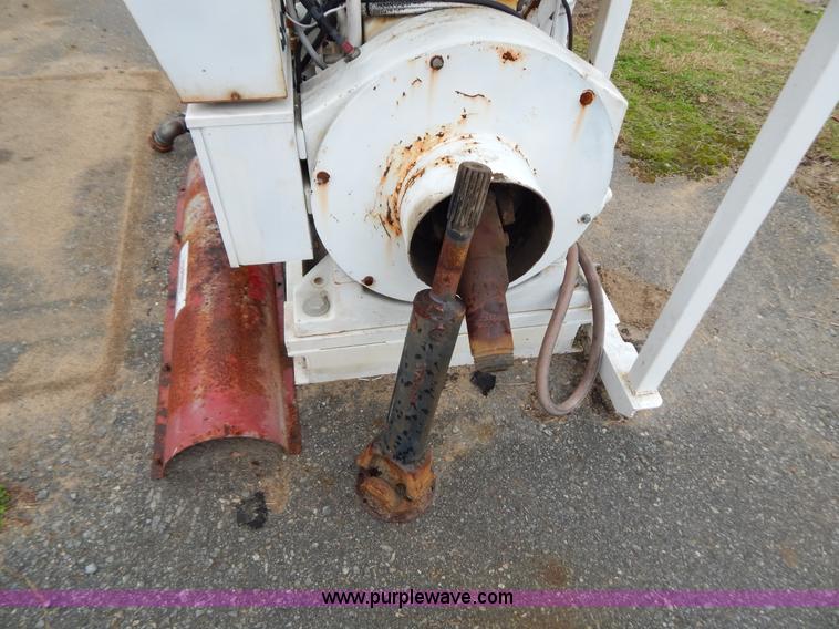 image for item H3947 Cummins natural gas pump engine