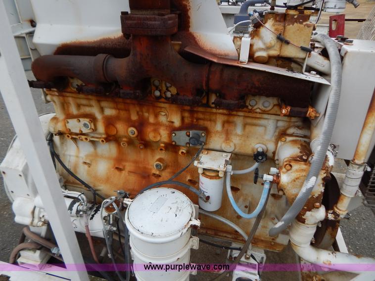 image for item H3947 Cummins natural gas pump engine