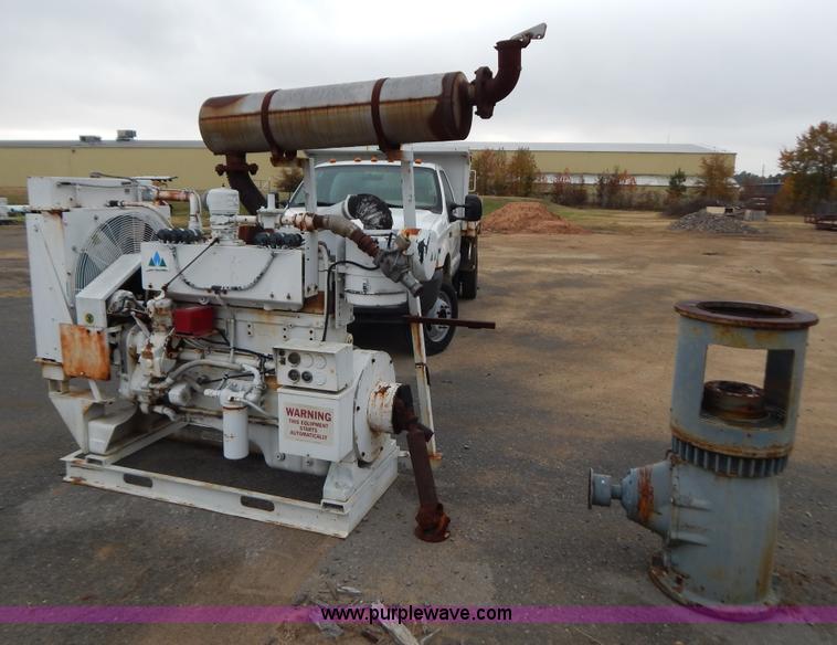 image for item H3948 Cummins natural gas pump engine