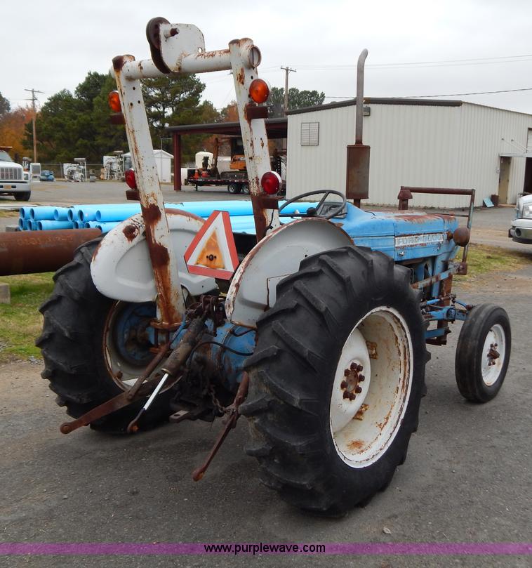 image for item H3950 Ford 3000 tractor