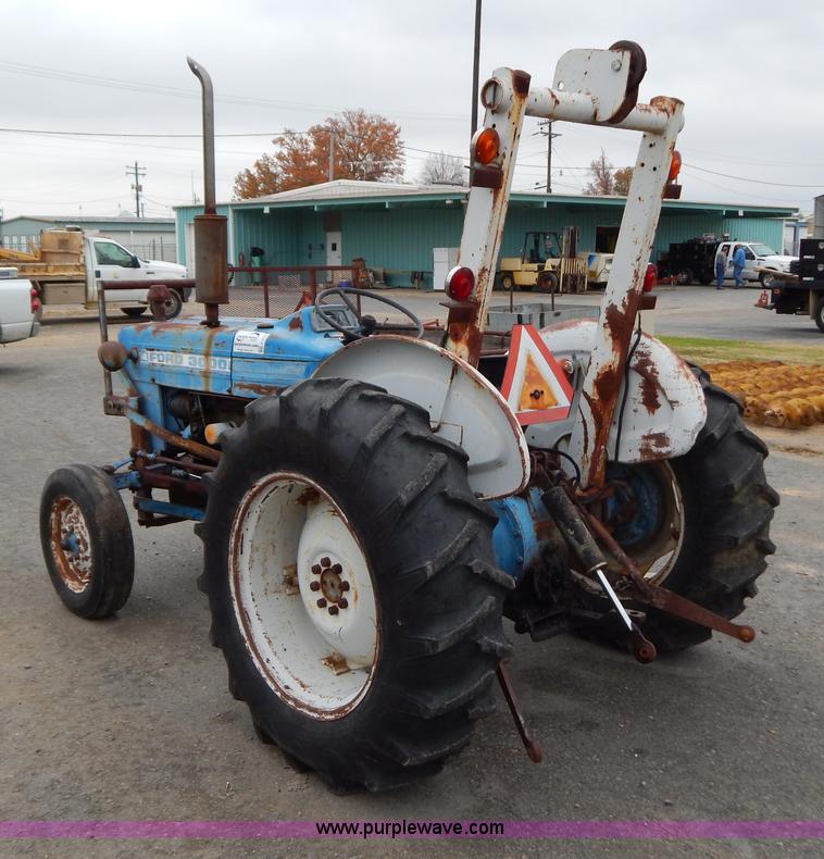 image for item H3950 Ford 3000 tractor