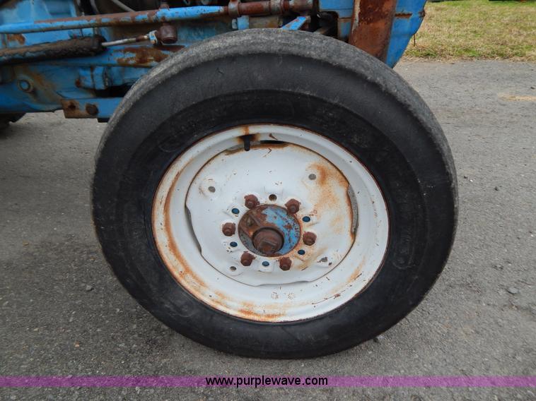 image for item H3950 Ford 3000 tractor