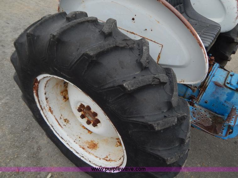 image for item H3950 Ford 3000 tractor