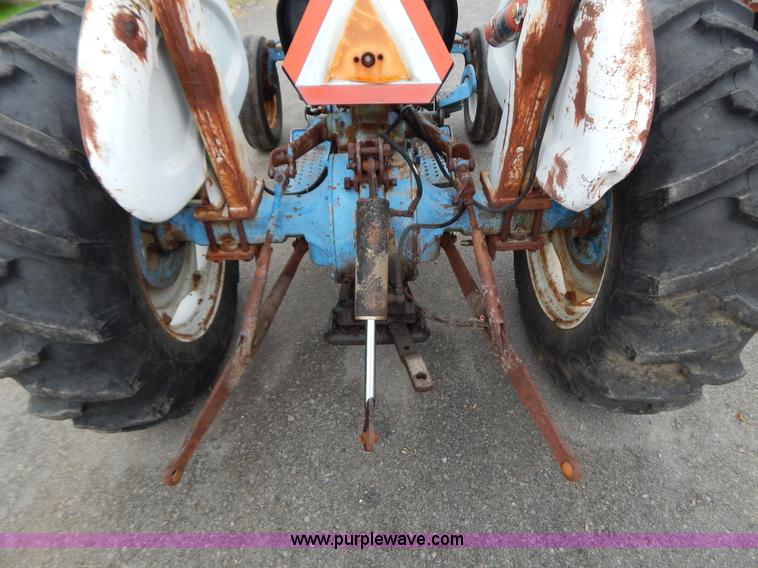 image for item H3950 Ford 3000 tractor