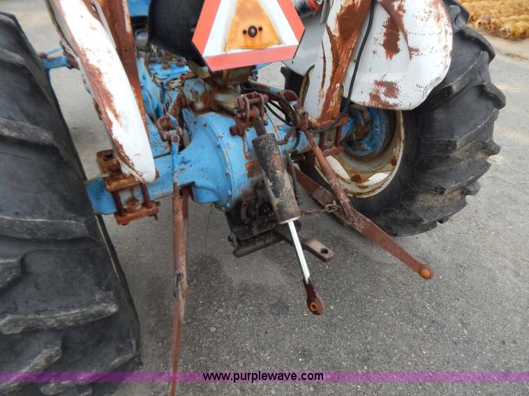 image for item H3950 Ford 3000 tractor