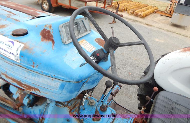image for item H3950 Ford 3000 tractor