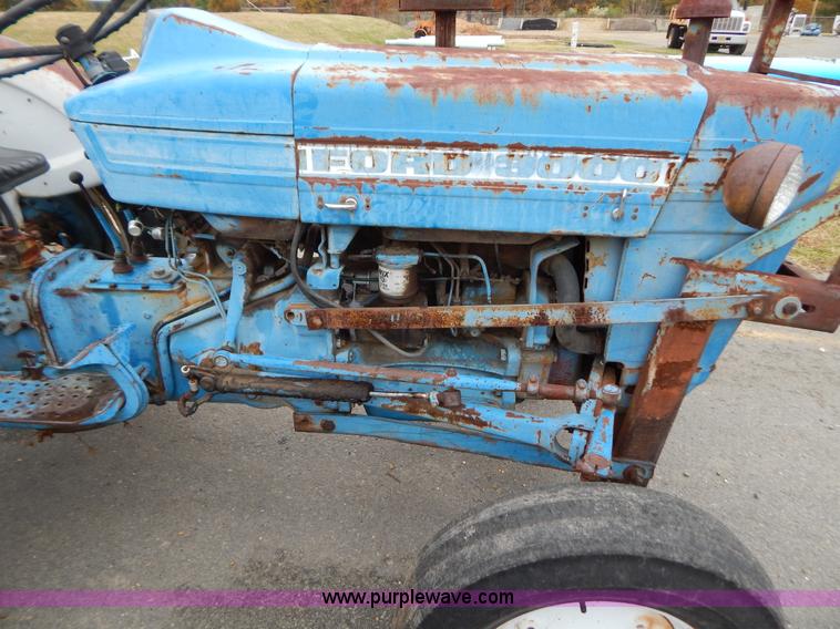 image for item H3950 Ford 3000 tractor