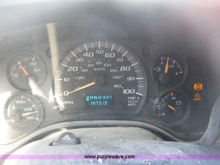 image for item H4479 2004 Chevrolet Express 1500 van