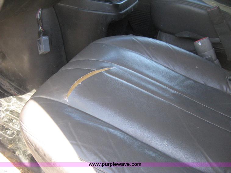 image for item H4479 2004 Chevrolet Express 1500 van