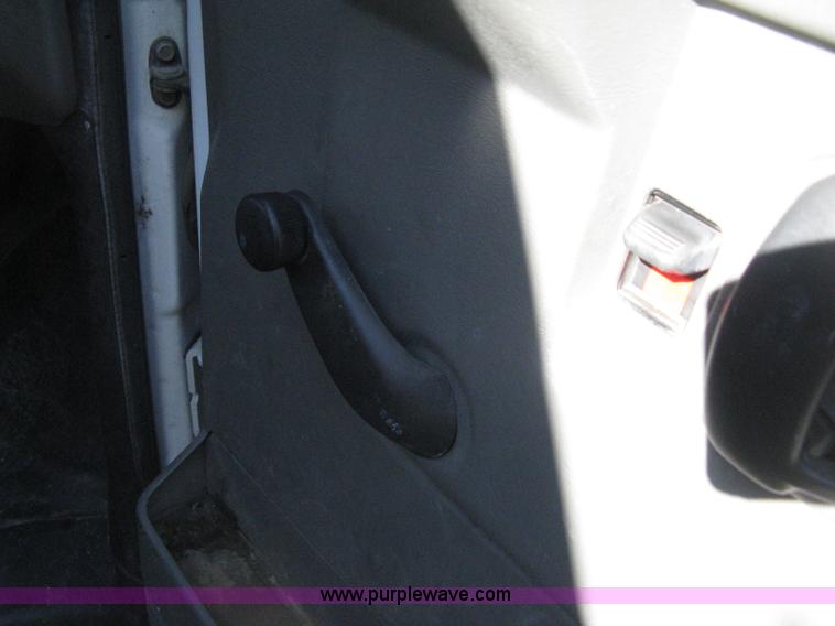 image for item H4479 2004 Chevrolet Express 1500 van