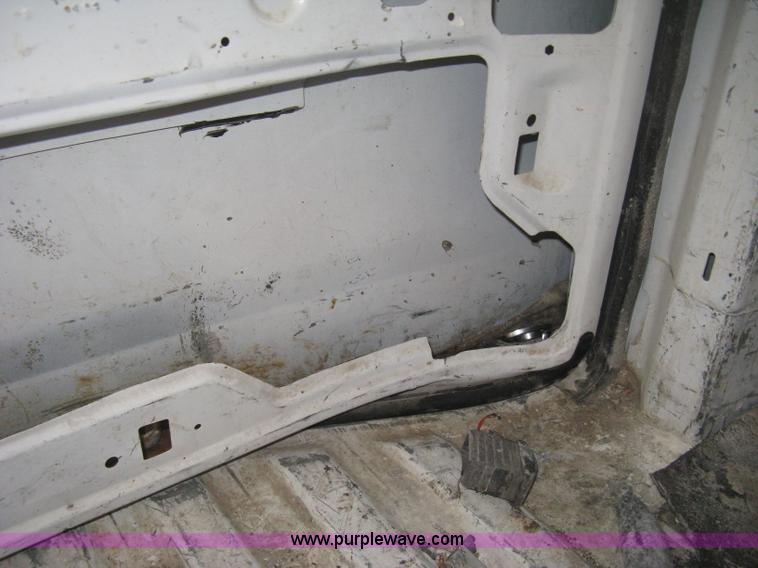 image for item H4479 2004 Chevrolet Express 1500 van