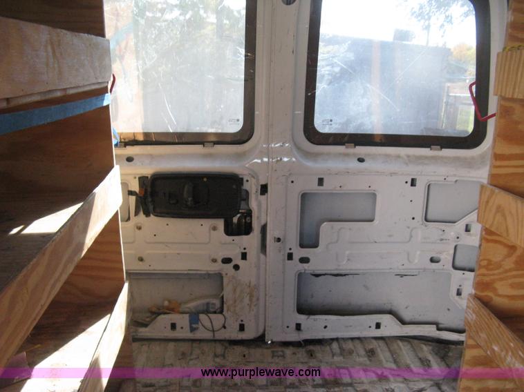 image for item H4479 2004 Chevrolet Express 1500 van