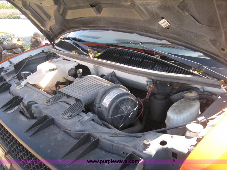 image for item H4479 2004 Chevrolet Express 1500 van