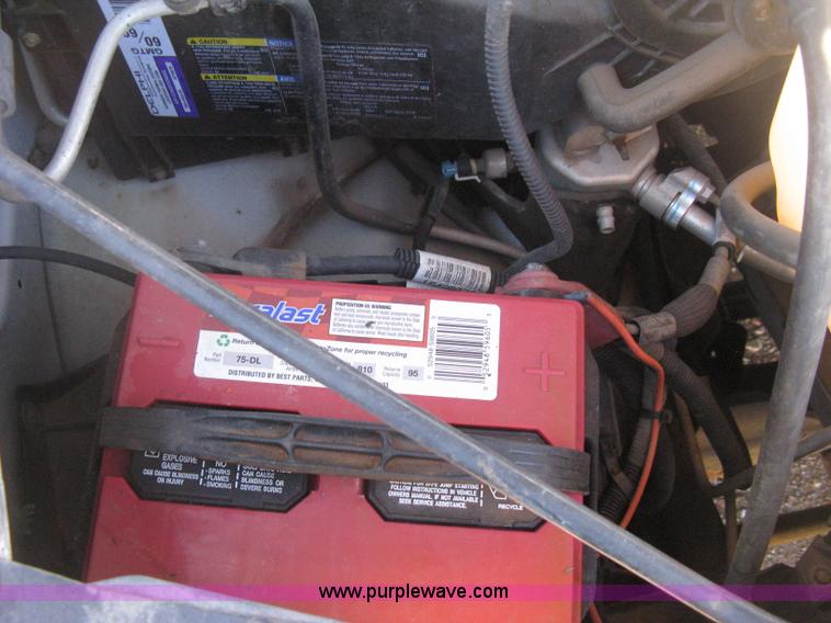 image for item H4479 2004 Chevrolet Express 1500 van