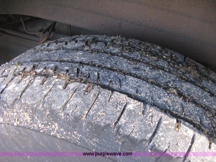 image for item H4479 2004 Chevrolet Express 1500 van