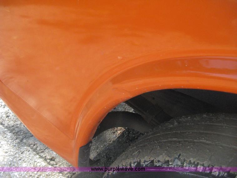 image for item H4479 2004 Chevrolet Express 1500 van