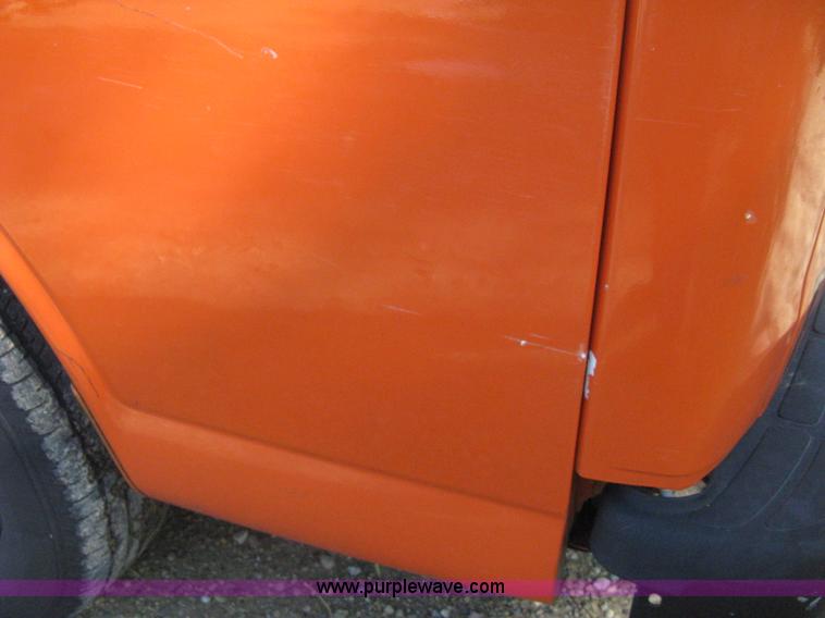 image for item H4479 2004 Chevrolet Express 1500 van