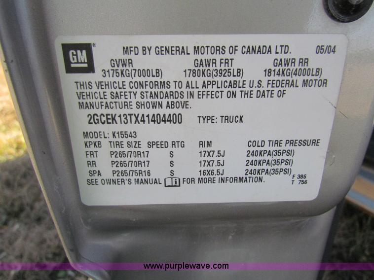 image for item H7268 2004 Chevrolet 1500 crew cab pickup truck