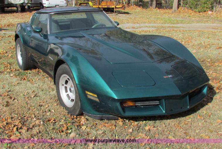 image for item H7284 1982 Chevrolet Corvette