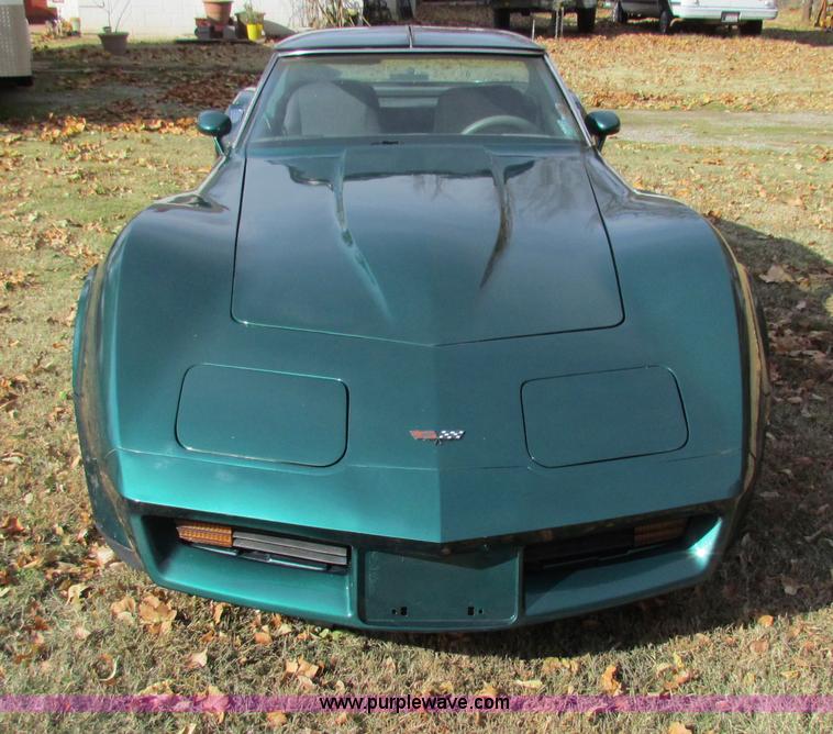 image for item H7284 1982 Chevrolet Corvette