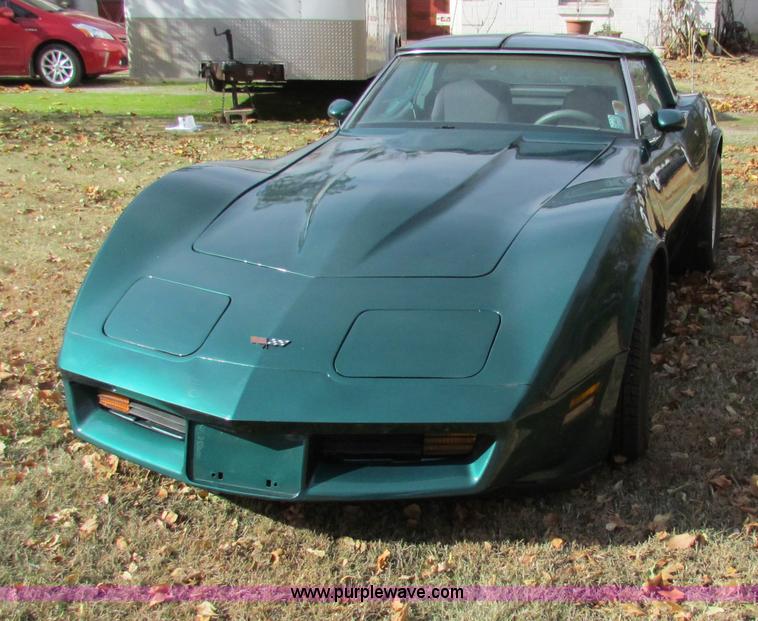 image for item H7284 1982 Chevrolet Corvette
