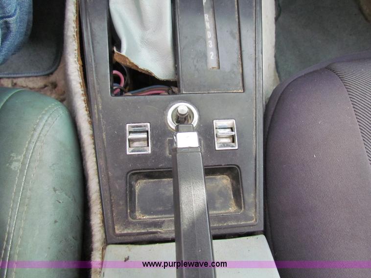 image for item H7284 1982 Chevrolet Corvette