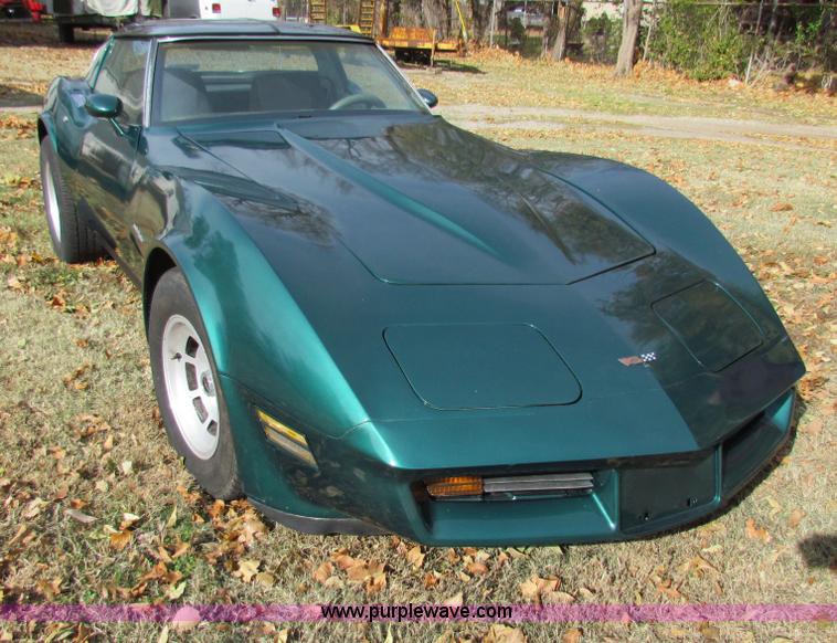 image for item H7284 1982 Chevrolet Corvette
