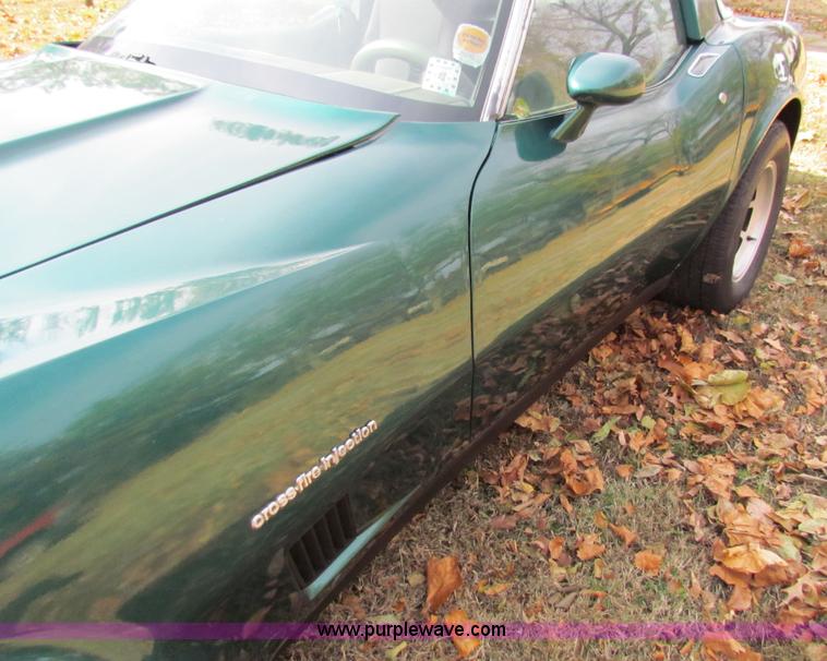 image for item H7284 1982 Chevrolet Corvette