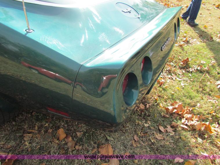 image for item H7284 1982 Chevrolet Corvette