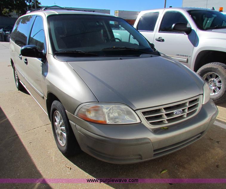 image for item H7304 1999 Ford Windstar LX van