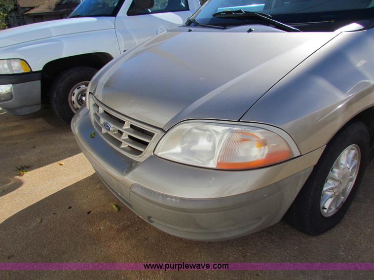 image for item H7304 1999 Ford Windstar LX van