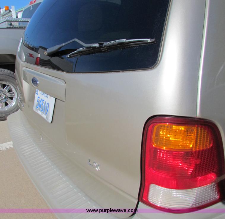 image for item H7304 1999 Ford Windstar LX van