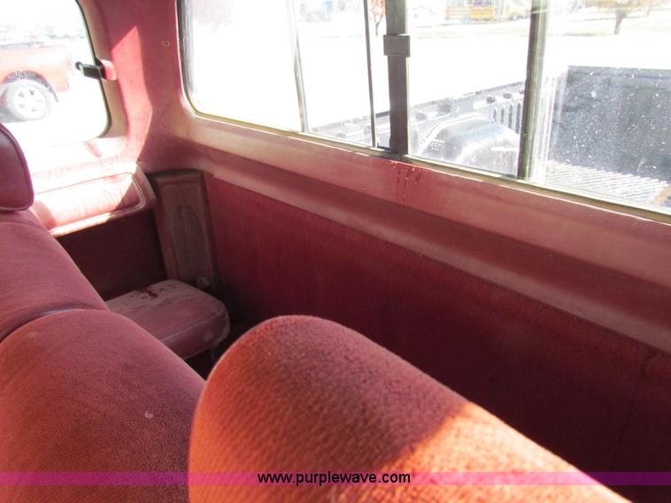 image for item H7305 1991 Dodge Ram 150 Club Cab pickup truck