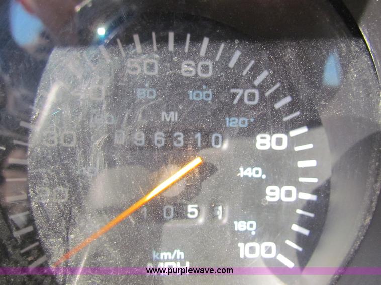 image for item H7305 1991 Dodge Ram 150 Club Cab pickup truck