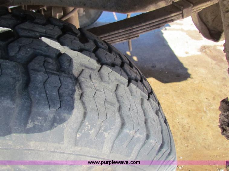 image for item H7305 1991 Dodge Ram 150 Club Cab pickup truck