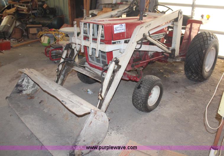 image for item H7868 International 284 tractor
