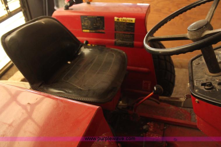 image for item H7868 International 284 tractor