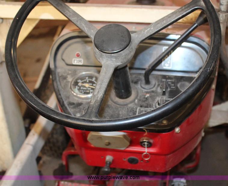 image for item H7868 International 284 tractor