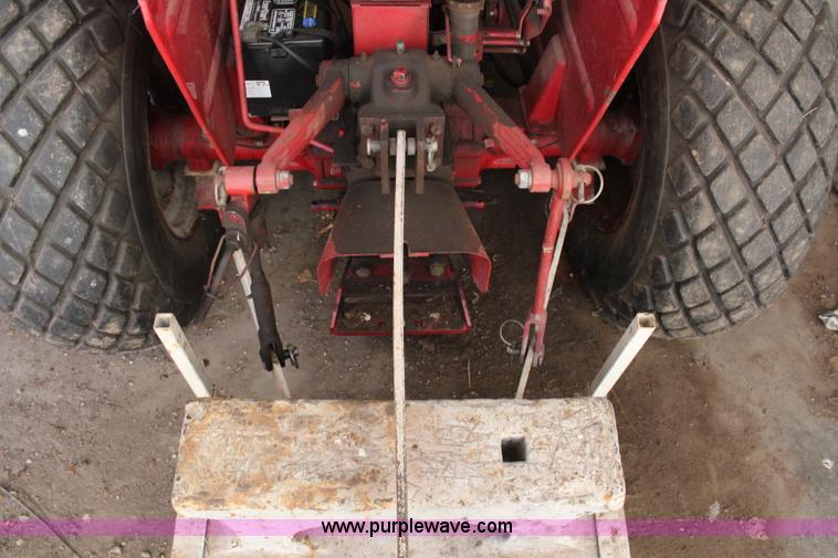 image for item H7868 International 284 tractor