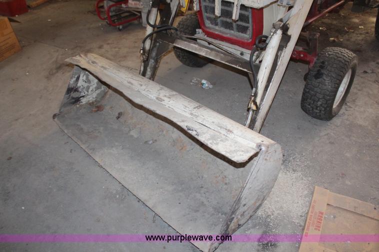 image for item H7868 International 284 tractor