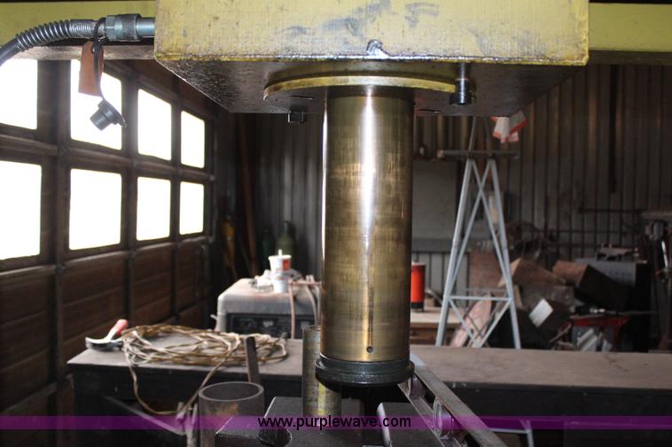 image for item H7870 Interpac hydraulic press